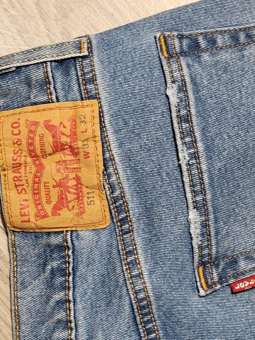 Levi's 511 Light Blue Slim Straight Men's Jeans 33x32 - Picture 2 of 4